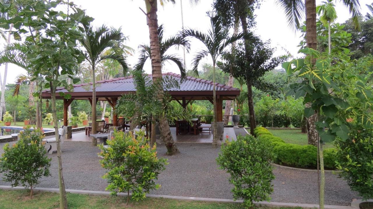 Avalon Village Resort Індурува Екстер'єр фото